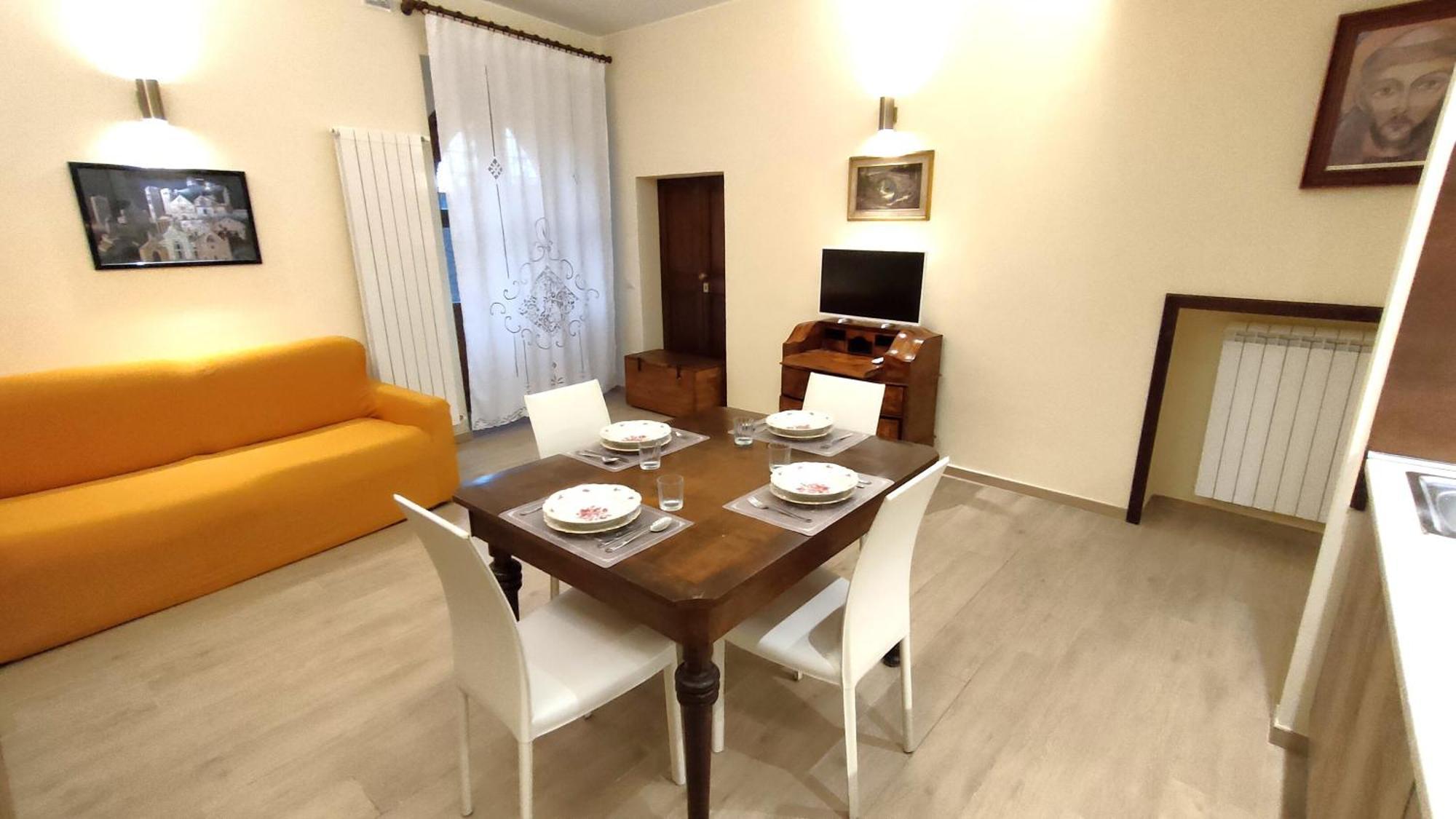 La Suite Di San Rufino - Myassisisuite Appartamenti - A 13 Minuti Da San Francesco - 2 Letti Matrimoniali-Centrale Esterno foto